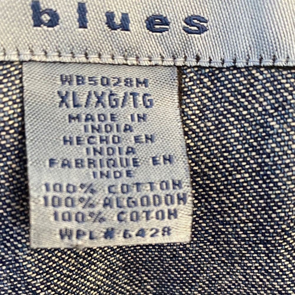 Wrangler Classic Blue Denim Overalls flat measurement: waist - 18” inseam 28.5” - Picture 8 of 12